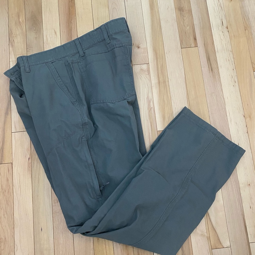 BNWT Men’s Red Head Pants